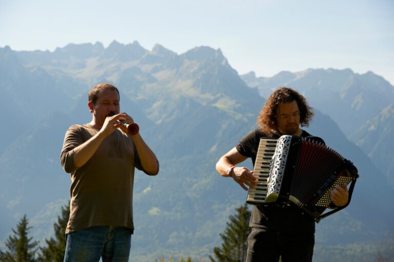 Stefano Valla & Daniele Scurati – Instabasua (Felmay, 2026)